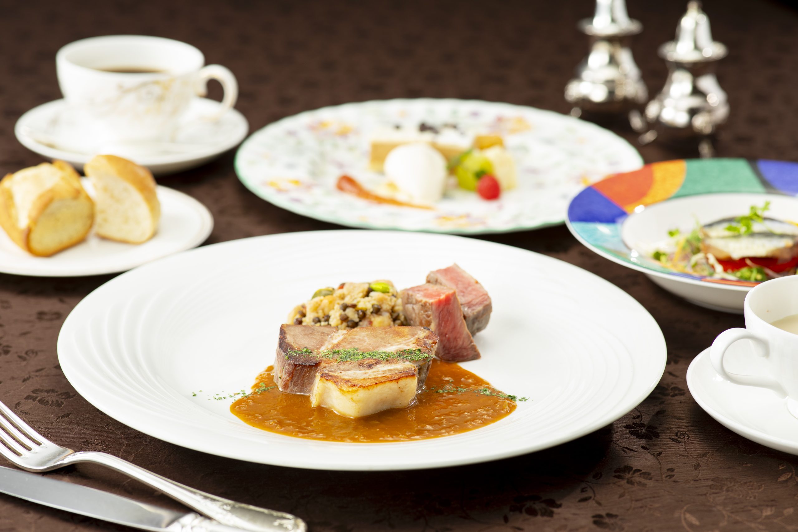 ディナークルーズ｜東京湾クルージングレストランのシンフォニー 